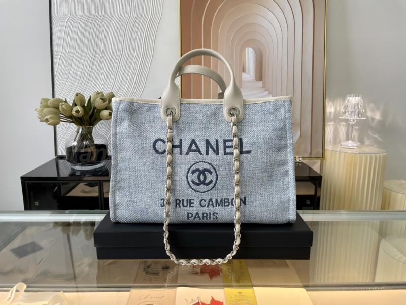 Chanel Handbags 642